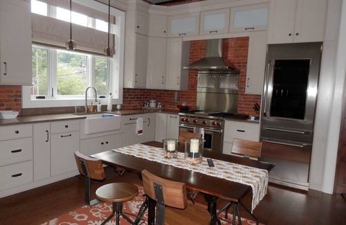 Chagrin Falls Apartment | Your Main Street Studio