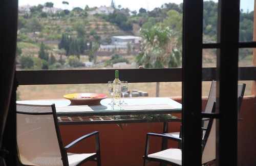 New Golden Mile Apartment | Your Oasis of Luxury and Leisure at Gazules Del Sol in Marbella area - Benahavis