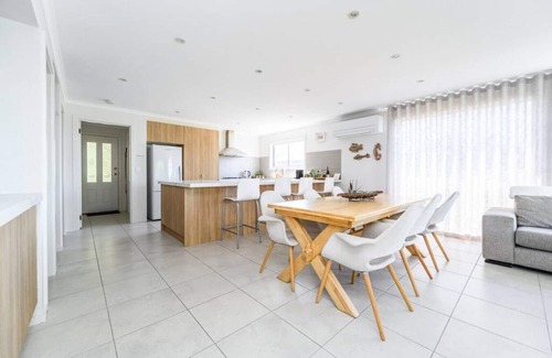 Kilcunda House | Your Ocean Oasis · Ocean & Country Views, Spa, Pet Friendly Fireplace 10 minutes to Phillip Island