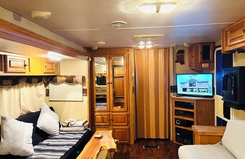 Tylertown House | Your own private camper located near the Bogue Chitto River!
