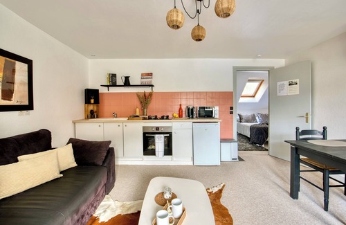 Lannion Apartment | Your Peaceful Haven in the Heart of the City