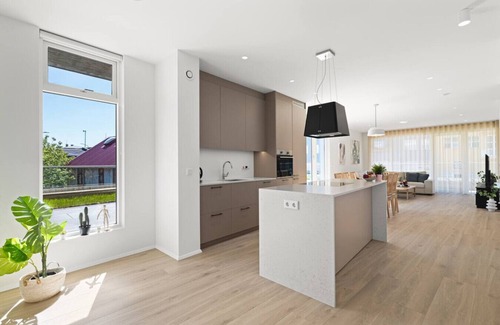 Vesturbær House | Your Perfect Oasis with Large Porch & Scenic Views