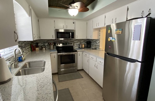 Englewood South Condo | Your piece of Paradise at Palm Manor Condo