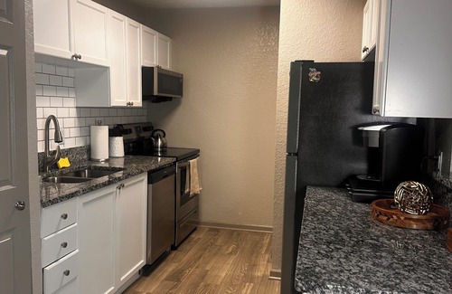 Smyrna Apartment | Your Place at the Battery!