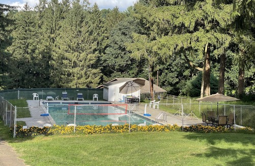 Nottingham RV Rental | Your Private 50-Acre Country Getaway for the exclusive use of up to 44 Guests