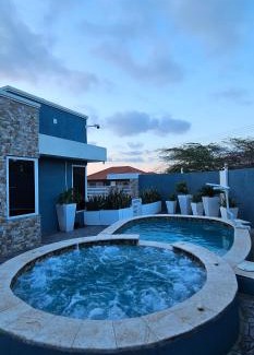 Boegoeroei Villa | Your private paradise close by the beach!