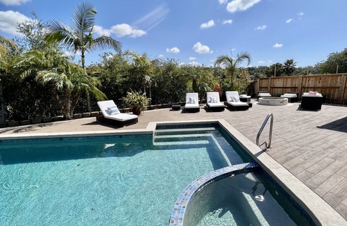 Vista House | Your Private Tropical Resort