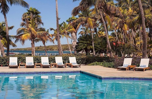 Carenero Apartment | Your Relaxing Getaway Awaits! 2 Comfortable Units, Free Parking, Onsite Pools