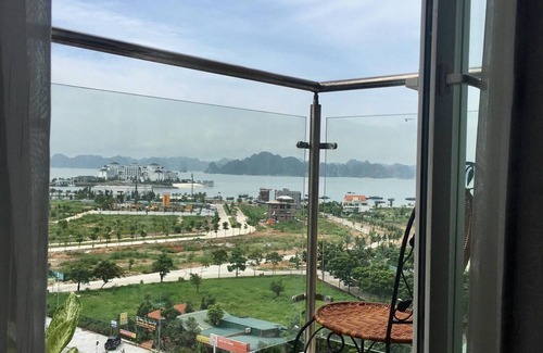 Bai Chay Apartment | Your satisfy and your happiness is our aim, our value.