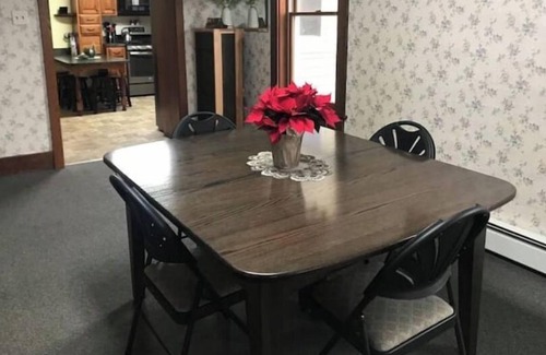 Swengel House | Your summer family retreat- with a hot tub!nn