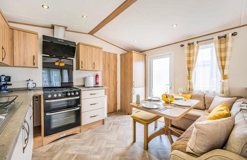 Pevensey Ski Chalet | Your Ultimate Holiday Rental at Pevensey Bay 35 Woodland Walk
