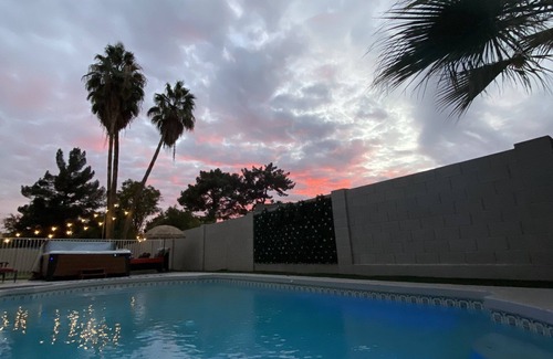 Paradise Valley Village House | Your Unique, Boutique, Estate Retreat