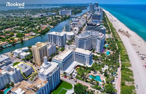 Mid Beach Condo | YOUR VACATION HOME! NEAR THE BEACH