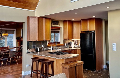 The Archipelago House | Your Waterfront Gateway to Georgian Bay next to Muskoka