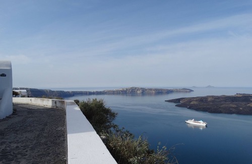 Fira Apartment | Yposkafo Suites - Private Studio - Firostefani - Santorini