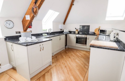 Brynrefail Cottage | YR HEN FESTRI, family friendly, luxury holiday cottage in Y Felinheli
