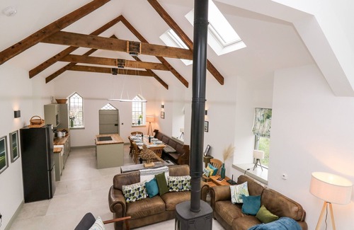 Llanon Cottage | YSGOLDY BRYNWYRE, pet friendly, with open fire in Llanrhystud