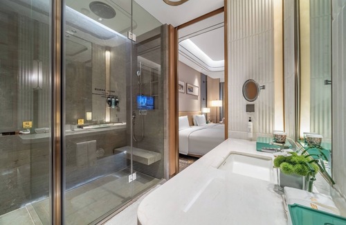 Ouhai District Hotel | YTL OuYue International Hotel