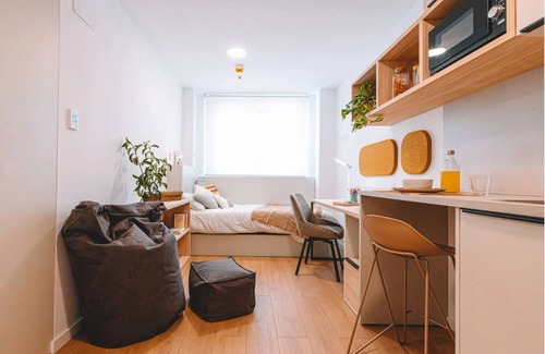 Armilla Apartment | Yugo Salud