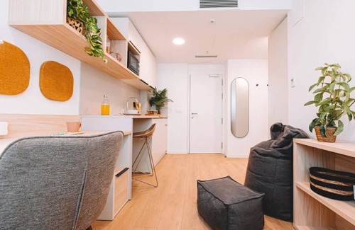 Armilla Apartment | Yugo Salud