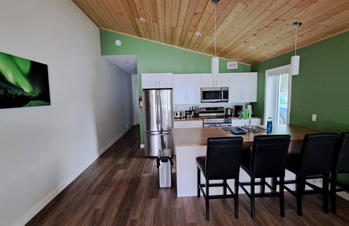 Whitehorse House | Yukon Hot Springs Suite #34