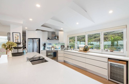 Eastern View House | Yumba - Beach Views on the Great Ocean Road