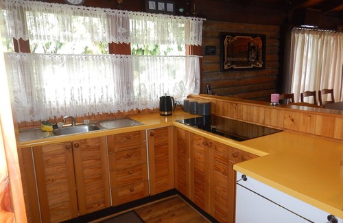 Old Adaminaby House | Yuranga - All Logs & Timber, No City Gyprock