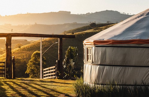 Jacutinga Cabin | YURT, unusual housing, from the Mongolian empire, with a lot of luxury and comfort, stud farms.