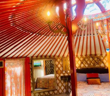 Riba-roja de Turia Other | Yurta Arco Iris