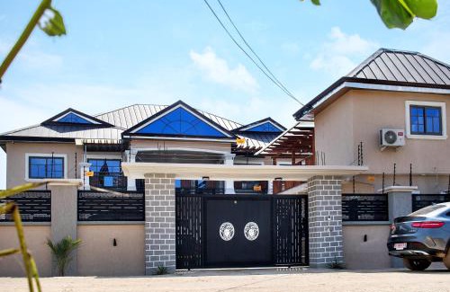 Accra Apartment | Yussals Studio