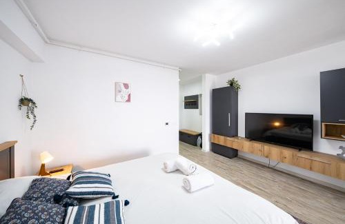 Bucharest Apartment | YUSUF Studio NERVA TRAIAN