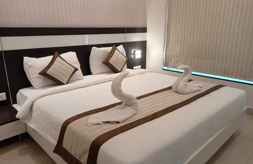 Mysore Bed & Breakfast | Yuvraj Palace Inn