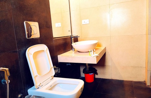 Mysore Bed & Breakfast | Yuvraj Palace Inn