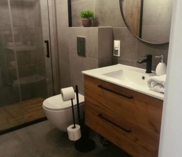 Stare Sady Apartment | Złote Sady Apartamenty na Mazurach z widokiem na jezioro