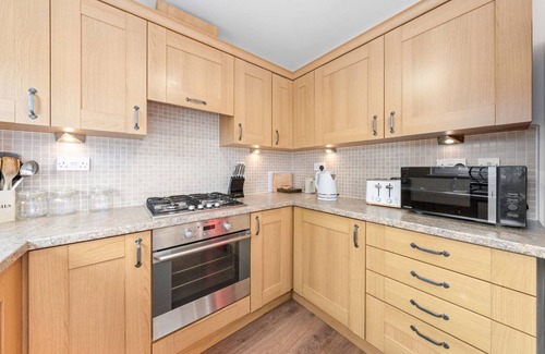 Milton of Leys House | z- 21 Pinewood Dr