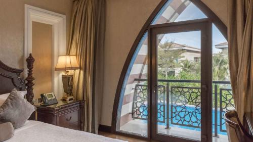 Palm Jumeirah Villa | Zabeel Saray Royal Residences Lagoon Villa