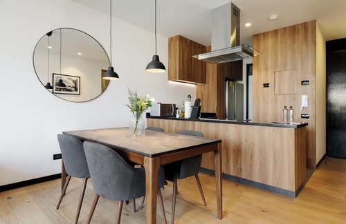 Roma Norte Apartment | Zacatecas 4 by Wynwood House