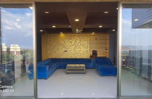 Wadgaon Villa | Zareen Villa Hill View
