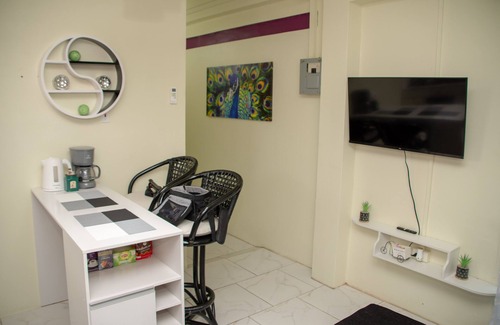 San Fernando Apartment | ZayShay's Place II - Imagination in the City - Go Everywhere!