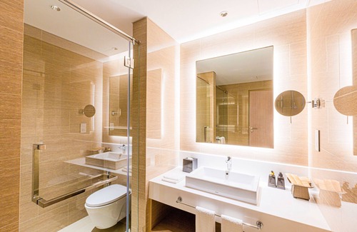 Ahlone Hotel | Zealax Hotel & Residence
