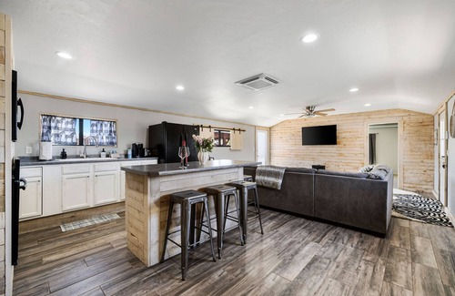 Williamson House | Zebra Refuge Cottage-wild Unique Prescott Stay