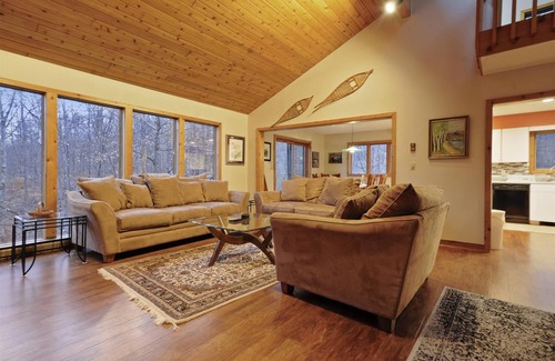 Northface House | Zeeplace: 3 BR, 2 BA House in Canaan Valley, Sleeps 6