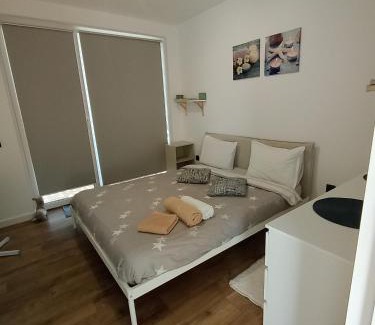 Sinnicoara Apartment | Zen aeroport