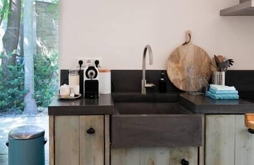 Rheezerveen House | ZEN-bungalow no 2 with sauna and hottub