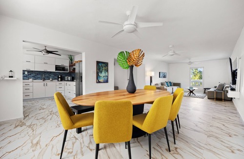 Guzman Abajo House | ZEN HOUSE, MOUNTAIN estate, gorgeous private setting, Pool! NEW LISTING!