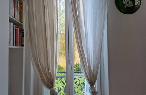 Villejuif Apartment | Zen House Paris, Metro 7