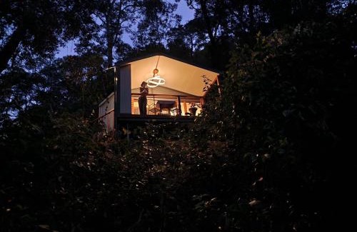 Narara House | ZEN House Tiny house by the lake