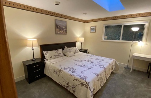 Surrey Other | Zen Living | Meditation & Yoga Retreat | Farmhouse