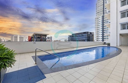 Darwin City Centre Apartment | Zen Sea View 2BR, 2BA Penthouse