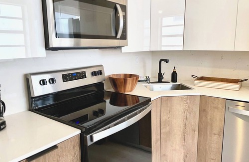 South Beach Apartment | Zen Vibe on the Beach 700 SqFt